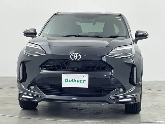 トヨタ ヤリスクロス Z 群馬県 2023(令5)年 0.4万km ブラックマイカ 純正９インチディスプレイオーディオ/純正フロアマット/ビルトインETC/ブラインドスポットモニター/ハンドルヒーター/シートヒーター/純正エアロ/LEDヘッドライト