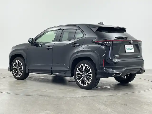 トヨタ ヤリスクロス Z 群馬県 2023(令5)年 0.4万km ブラックマイカ 純正９インチディスプレイオーディオ/純正フロアマット/ビルトインETC/ブラインドスポットモニター/ハンドルヒーター/シートヒーター/純正エアロ/LEDヘッドライト