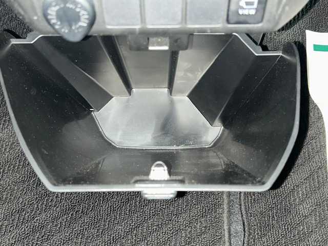 トヨタ タンク G 東京都 2019(令1)年 1.7万km パールホワイトⅢ 純正ナビ/(ワンセグTV/Bluetooth/CD/SD/AUX)/スペアキー1本/両側パワースライドドア/ETC/前後ドライブレコーダー/全方位カメラ/ステアリングスイッチ/クルーズコントロール/純正フロアマット/後部座席サンシェード/保証書