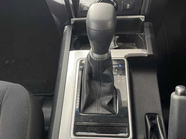 トヨタ ランドクルーザー プラド TX 山形県 2020(令2)年 11.7万km ホワイトパールクリスタルシャイン モデリスタエアロ/社外ナビCD DVD フルセグ BT/バックカメラ/レーダークルーズコントロール/プリクラッシュセーフティ/フロントワイパーディアイサー/LEDヘッドライト/オートライト/クリアランスソナー/ETC