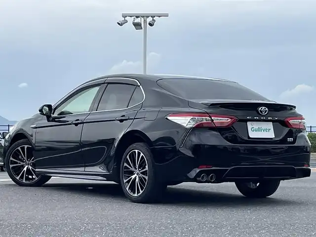 トヨタ カムリ WSレザーパッケージ 島根県 2019(平31)年 6.3万km アティチュードブラックマイカ 登録時走行距離62214km/純正SDナビ【CD/DVD/Bluetooth/Blu-lay】/フルセグテレビ/バックカメラ/衝突軽減ブレーキ/レーダークルーズコントロール/レーンキープアシスト/ブラインドスポットモニター/クリアランスソナー /インテリジェントクリアランスソナー/黒革シート【前席パワーシート】/前席シートヒーター/プッシュスタート/LEDヘッドライト/オートライト/オートハイビーム /ビルトインETC2.0/純正18インチアルミ
