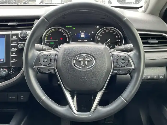 トヨタ カムリ WSレザーパッケージ 島根県 2019(平31)年 6.3万km アティチュードブラックマイカ 登録時走行距離62214km/純正SDナビ【CD/DVD/Bluetooth/Blu-lay】/フルセグテレビ/バックカメラ/衝突軽減ブレーキ/レーダークルーズコントロール/レーンキープアシスト/ブラインドスポットモニター/クリアランスソナー /インテリジェントクリアランスソナー/黒革シート【前席パワーシート】/前席シートヒーター/プッシュスタート/LEDヘッドライト/オートライト/オートハイビーム /ビルトインETC2.0/純正18インチアルミ