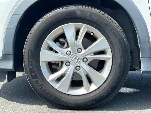 ホンダ ヴェゼル X ホンダセンシング 静岡県 2018(平30)年 6万km プラチナホワイトパール 純正メモリナビ（BT接続、CDチェンジャー、フルセグTV）/バックカメラ/クルーズコントロール（追従走行：有）/ドライブレコーダー/純正フロアマット/純正アルミホイール/D＋N席シートヒーター/スマートキー（スペアキー：1本）/ETC/USB入力端子/ABS/横滑り防止装置/コーナーセンサー/レーンキープアシスト/オートライト/LEDヘッドライト/W＋サイドエアバッグ/カーテンエアバッグ/衝突軽減システム