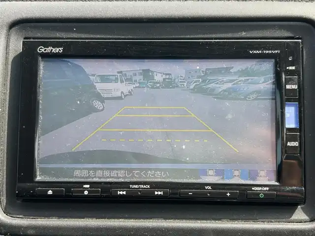 ホンダ ヴェゼル X ホンダセンシング 静岡県 2018(平30)年 6万km プラチナホワイトパール 純正メモリナビ（BT接続、CDチェンジャー、フルセグTV）/バックカメラ/クルーズコントロール（追従走行：有）/ドライブレコーダー/純正フロアマット/純正アルミホイール/D＋N席シートヒーター/スマートキー（スペアキー：1本）/ETC/USB入力端子/ABS/横滑り防止装置/コーナーセンサー/レーンキープアシスト/オートライト/LEDヘッドライト/W＋サイドエアバッグ/カーテンエアバッグ/衝突軽減システム