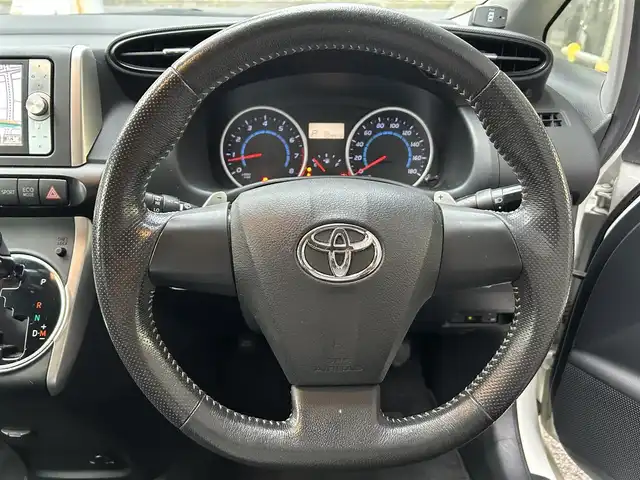 トヨタ ウィッシュ 1．8S 千葉県 2012(平24)年 10.5万km ホワイトパールクリスタルシャイン 保証書、取説有/純正HDDナビ（NHZN-W61G）/TV/CD/DVD/BT/バックカメラ/ビルトインETC/横滑り防止装置/クリアランスソナー/MTモード付シフト/パドルシフト/電動格納ミラー/シートリフター/オートエアコン/オートライト/ISOFIX