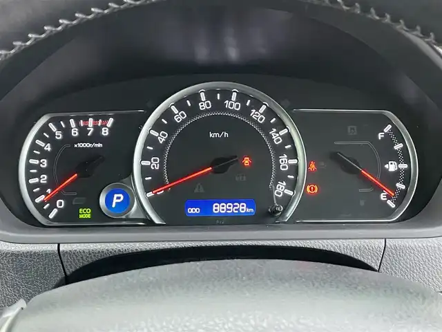 トヨタ ヴォクシー ZS 煌 香川県 2015(平27)年 8.9万km ブラック 禁煙車　/アルパインナビ【EX10】/(Bluetooth/FM/AM/DVD)/フルセグＴＶ　/アルパイン１０１型フリップダウンモニター　/バックカメラ　/両側電動スライドドア　/ＬＥＤライト　/フォグライト/オートライト/革巻きステアリング/ステアリングリモコン/純正１６インチアルミホイール　/純正フロアマット　/レーダー探知機【AR252GA】/ETC　/スマートキー/プッシュスタート　/ISOFIX