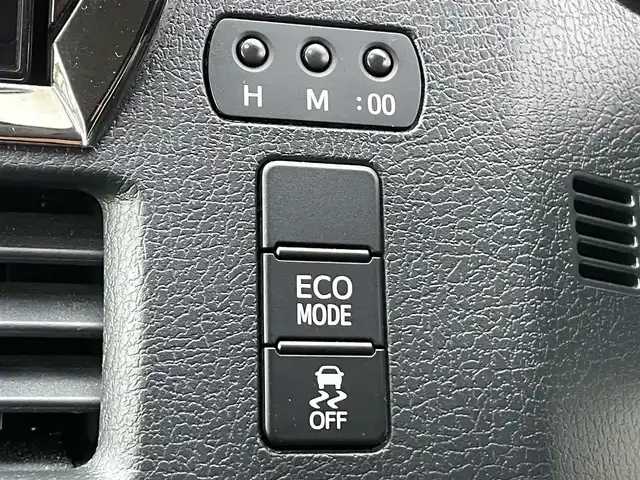 トヨタ ヴォクシー ZS 煌 香川県 2015(平27)年 8.9万km ブラック 禁煙車　/アルパインナビ【EX10】/(Bluetooth/FM/AM/DVD)/フルセグＴＶ　/アルパイン１０１型フリップダウンモニター　/バックカメラ　/両側電動スライドドア　/ＬＥＤライト　/フォグライト/オートライト/革巻きステアリング/ステアリングリモコン/純正１６インチアルミホイール　/純正フロアマット　/レーダー探知機【AR252GA】/ETC　/スマートキー/プッシュスタート　/ISOFIX