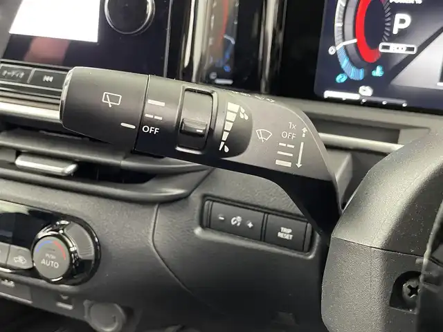日産 オーラ G レザーエディション 埼玉県 2023(令5)年 0.9万km 黒 メーカー純正９インチナビ　/ＢＯＳＥサウンド/アラウンドビューモニター　/プロパイロット　/置くだけ充電　　/デジタルインナーミラー　/ハーフレザーシート　/ＨＤＭＩ　/社外前後ドラレコ　/レーンキープアシスト　/ＥＴＣ
