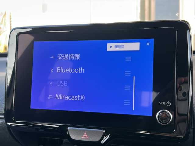 トヨタ ヤリスクロス ハイブリッド Z ウルバーノ 静岡県 2025(令7)年 0.1千km ブラックマイカ/プラチナホワイトパールマイカ 純正ナビ/・AM/・FM/・フルセグTV/・Bluetooth/・USB/・Miracast/主要装備/・全方位カメラ/・ＥＴＣ/・クルーズコントロール/・ＬＥＤヘッドライト/・前席シートヒーター/・オートハイビーム/・ステアリングヒーター/・衝突被害軽減ブレーキ/・ブラインドスポットモニター/・クリアランスソナー/・パーキングアシスト/・電動パーキング/・車線逸脱防止