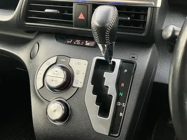 トヨタ シエンタ G グランパー 道南・函館 2019(令1)年 8.6万km ベージュ /社外ナビ//フルセグＴＶ//エンジンスターター//ドライブレコーダー//バックカメラ//両側パワースライドドア//車線逸脱警報//先行車発進通知//コーナーセンサー//衝突軽減ブレーキ//フロアマット//スペアキー//スマートキー//プッシュスタート//ＥＴＣ//ワンオーナー