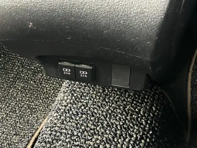 トヨタ シエンタ G グランパー 道南・函館 2019(令1)年 8.6万km ベージュ /社外ナビ//フルセグＴＶ//エンジンスターター//ドライブレコーダー//バックカメラ//両側パワースライドドア//車線逸脱警報//先行車発進通知//コーナーセンサー//衝突軽減ブレーキ//フロアマット//スペアキー//スマートキー//プッシュスタート//ＥＴＣ//ワンオーナー