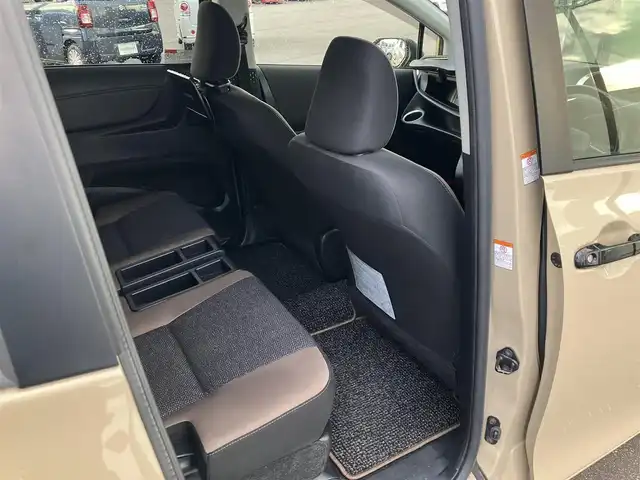 トヨタ シエンタ G グランパー 道南・函館 2019(令1)年 8.6万km ベージュ /社外ナビ//フルセグＴＶ//エンジンスターター//ドライブレコーダー//バックカメラ//両側パワースライドドア//車線逸脱警報//先行車発進通知//コーナーセンサー//衝突軽減ブレーキ//フロアマット//スペアキー//スマートキー//プッシュスタート//ＥＴＣ//ワンオーナー