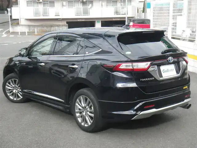 トヨタ ハリアー ハイブリッド プログレス 神奈川県 2017(平29)年 3.3万km スパークリングブラックパールクリスタルシャイン 4WD/サンルーフ/ワンオーナー/モデリスタエアロ（フロント/サイド/リアアンダー）/モデリスタバックドアスポイラー/モデリスタマフラーカッター/モデリスタグリルガーニッシュ/モデリスタバックドアガーニッシュ/モデリスタミラーガーニッシュ/メーカーSDナビ　フルセグTV/（Bluetooth/SD録音可/AUX/USB/DVD&ブルーレイ再生可）/JBLサウンドシステム/パノラミックビューモニター/パワーバックドア/クリアランスソナー/ハーフレザーシート/運転席パワーシート/トヨタセーフティセンス/レーダークルーズコントロール/プリクラッシュセーフティ/レーンディパーチャーアラート/アダプティブハイビーム/LEDヘッド&フォグランプ/LEDデイライト/カードキー/スマートキーx2/ビルトインETC2.0（ナビ連動）/純正ドライブレコーダー/クリスタルシフトノブ（純正有り）/クリスタルプッシュスタート（純正有り）/取説書/保証書/点検記録（全てトヨタディーラー実施）/　30/10  R1/10  R2/10  R3/10/ R4/10  R5/11  R6/11/6ヶ月点検記録（全てトヨタディーラー実施）/　R4/6  R5/4  R6/6