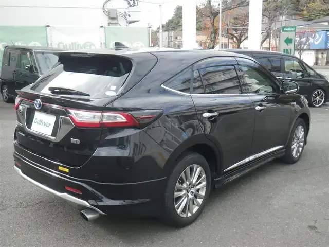 トヨタ ハリアー ハイブリッド プログレス 神奈川県 2017(平29)年 3.3万km スパークリングブラックパールクリスタルシャイン 4WD/サンルーフ/ワンオーナー/モデリスタエアロ（フロント/サイド/リアアンダー）/モデリスタバックドアスポイラー/モデリスタマフラーカッター/モデリスタグリルガーニッシュ/モデリスタバックドアガーニッシュ/モデリスタミラーガーニッシュ/メーカーSDナビ　フルセグTV/（Bluetooth/SD録音可/AUX/USB/DVD&ブルーレイ再生可）/JBLサウンドシステム/パノラミックビューモニター/パワーバックドア/クリアランスソナー/ハーフレザーシート/運転席パワーシート/トヨタセーフティセンス/レーダークルーズコントロール/プリクラッシュセーフティ/レーンディパーチャーアラート/アダプティブハイビーム/LEDヘッド&フォグランプ/LEDデイライト/カードキー/スマートキーx2/ビルトインETC2.0（ナビ連動）/純正ドライブレコーダー/クリスタルシフトノブ（純正有り）/クリスタルプッシュスタート（純正有り）/取説書/保証書/点検記録（全てトヨタディーラー実施）/　30/10  R1/10  R2/10  R3/10/ R4/10  R5/11  R6/11/6ヶ月点検記録（全てトヨタディーラー実施）/　R4/6  R5/4  R6/6