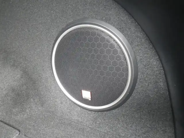 トヨタ ハリアー ハイブリッド プログレス 神奈川県 2017(平29)年 3.3万km スパークリングブラックパールクリスタルシャイン 4WD/サンルーフ/ワンオーナー/モデリスタエアロ（フロント/サイド/リアアンダー）/モデリスタバックドアスポイラー/モデリスタマフラーカッター/モデリスタグリルガーニッシュ/モデリスタバックドアガーニッシュ/モデリスタミラーガーニッシュ/メーカーSDナビ　フルセグTV/（Bluetooth/SD録音可/AUX/USB/DVD&ブルーレイ再生可）/JBLサウンドシステム/パノラミックビューモニター/パワーバックドア/クリアランスソナー/ハーフレザーシート/運転席パワーシート/トヨタセーフティセンス/レーダークルーズコントロール/プリクラッシュセーフティ/レーンディパーチャーアラート/アダプティブハイビーム/LEDヘッド&フォグランプ/LEDデイライト/カードキー/スマートキーx2/ビルトインETC2.0（ナビ連動）/純正ドライブレコーダー/クリスタルシフトノブ（純正有り）/クリスタルプッシュスタート（純正有り）/取説書/保証書/点検記録（全てトヨタディーラー実施）/　30/10  R1/10  R2/10  R3/10/ R4/10  R5/11  R6/11/6ヶ月点検記録（全てトヨタディーラー実施）/　R4/6  R5/4  R6/6