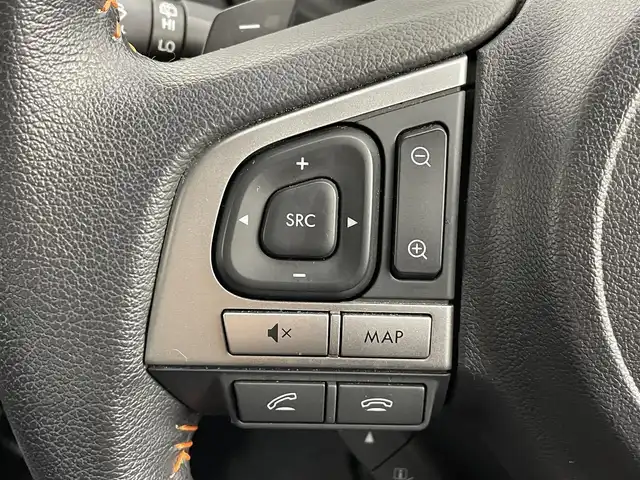 スバル インプレッサ ＸＶ 2．0i アイサイト プラウドED 道央・札幌 2016(平28)年 3.9万km クリスタルホワイトP ・４WD/・純正SDナビ/　CD/DVD/SD/BT/フルセグ/・バックカメラ/・ETC/・ドライブレコーダー/・アイサイト/・レーダークルーズコントロール/・レーンキープアシスト/・D席パワーシート/・HIDヘッドライト/・フォグライト/・オートライト/・キーレス/・純正フロアマット/・ドアバイザー