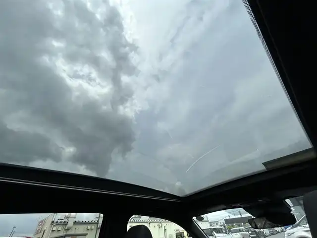 トヨタ カローラ クロス ハイブリッド Z 福島県 2025(令7)年 0.1万km未満 アティチュードブラックマイカ パノラマルーフ/純正ナビ/(BT/AM/FM)/ハーフレザーシート/運転席パワーシート/前席シートヒーター/パワーバックドア/衝突軽減ブレーキ/レーダークルーズコントロール/レーンディパーチャーアラート/コーナーセンサー/LEDオートライト/LEDフォグランプ/プッシュスタート/バックカメラ/ETC2.0/ルーフレール/ヘッドライトレベライザー