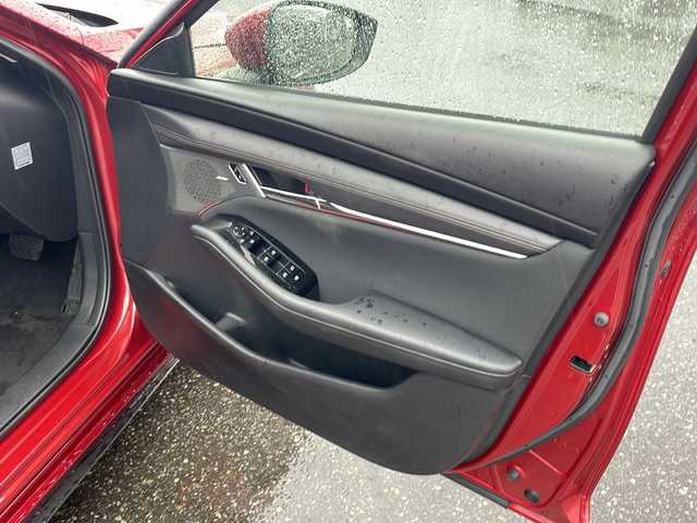 マツダ マツダ３セダン XD プロアクティブ ツーリングS 新潟県 2020(令2)年 5.5万km ソウルレッドクリスタルM 純正ナビ/(AM/FM/CD/DVD/Bluetooth)/フルセグTV/BOSEサウンド/バックカメラ/ブラインドスポットモニター/前後ドライブレコーダー/衝突軽減ブレーキ/レーダークルーズコントロール/前後コーナーセンサー/D/N席シートヒーター/D席パワーシート/ステアリングヒーター/ビルトインETC/スマートキー/スペアキー/取扱説明書/保証書