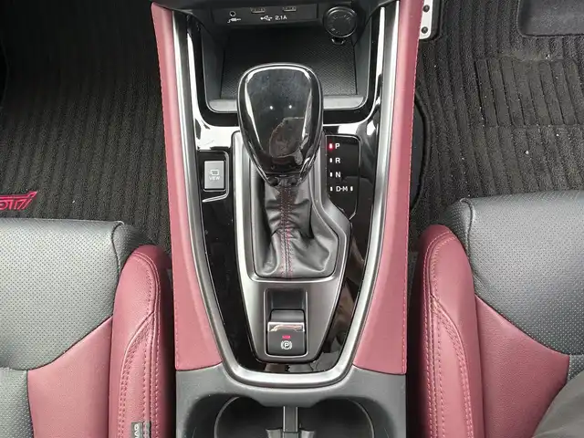 スバル レヴォーグ STIスポーツR EX 島根県 2022(令4)年 1.6万km クリスタルホワイトP ワンオーナー/4WD/純正１１インチメモリナビ　/フルセグＴＶ　/Ｂｌｕｅｔｏｏｔｈオーディオ　/バックカメラ　/ドライブレコーダー/ＥＴＣ　/電動リアゲート　/前席パワーシート/全席シートヒータ　/リアサーキュレーター/パドルシフト/衝突軽減ブレーキ　/レーンアシスト /コーナーセンサー/AFS/レーダークルーズコントロール /ISOFIX/純正LEDライト/純正フロアマット