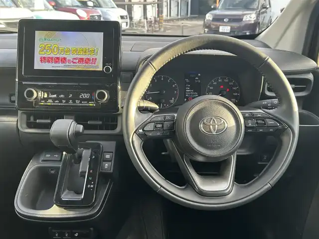 トヨタ シエンタ G 愛知県 2024(令6)年 1.5万km スカーレットメタリック 純正ディスプレイオーディオナビ/　（FM/AM、BT、USB、Miracast、フルセグTV）/バックカメラ/ＥＴＣ/前方ドライブレコーダー/コーナーセンサー/衝突被害軽減ブレーキ/レーンキープ/オートマチックハイビーム/アイドリングストップ/両側電動スライドドア/プッシュスタート/ＬＥＤヘッドライト/純正フロアマット/サイドバイザー/ブラインドスポットモニター