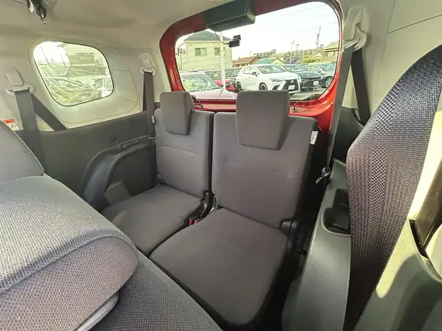 トヨタ シエンタ G 愛知県 2024(令6)年 1.5万km スカーレットメタリック 純正ディスプレイオーディオナビ/　（FM/AM、BT、USB、Miracast、フルセグTV）/バックカメラ/ＥＴＣ/前方ドライブレコーダー/コーナーセンサー/衝突被害軽減ブレーキ/レーンキープ/オートマチックハイビーム/アイドリングストップ/両側電動スライドドア/プッシュスタート/ＬＥＤヘッドライト/純正フロアマット/サイドバイザー/ブラインドスポットモニター