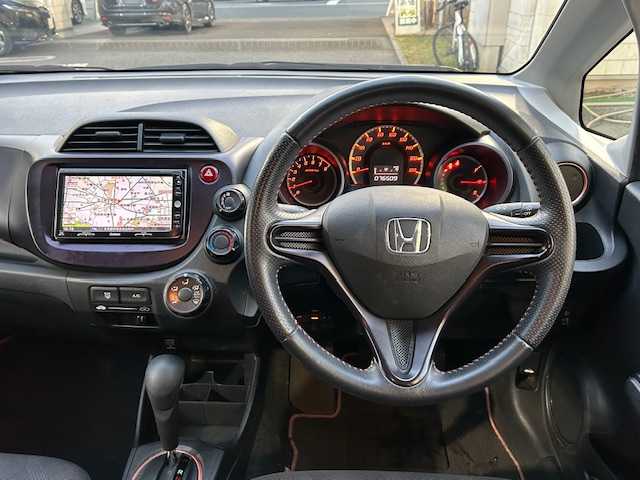 ホンダ フィット シーズ 東京都 2010(平22)年 7.7万km ピンクゴールドメタリック 純正ナビHDDナビ/フルセグ/DVD再生機能有/CD・SD・AM・FM/スタッドレスタイヤホイール4本セット/ETC/ドアバイザー/純正フロアマット/取扱説明書/記録簿