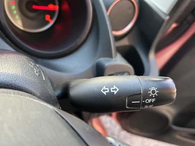 ホンダ フィット シーズ 東京都 2010(平22)年 7.7万km ピンクゴールドメタリック 純正ナビHDDナビ/フルセグ/DVD再生機能有/CD・SD・AM・FM/スタッドレスタイヤホイール4本セット/ETC/ドアバイザー/純正フロアマット/取扱説明書/記録簿