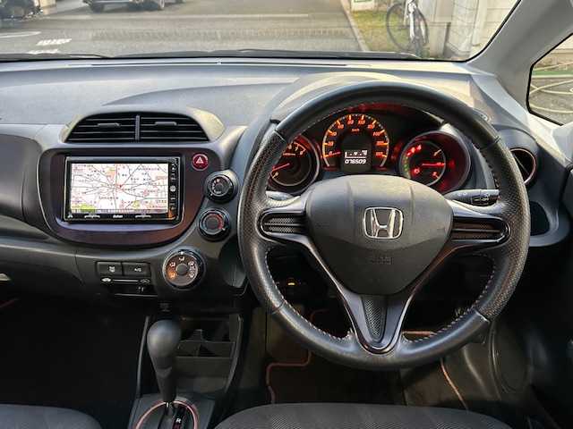 ホンダ フィット シーズ 東京都 2010(平22)年 7.7万km ピンクゴールドメタリック 純正ナビHDDナビ/フルセグ/DVD再生機能有/CD・SD・AM・FM/スタッドレスタイヤホイール4本セット/ETC/ドアバイザー/純正フロアマット/取扱説明書/記録簿