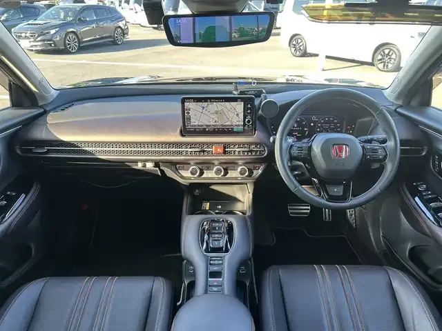 ホンダ ＺＲ－Ｖ ハイブリッド e:HEV Z 群馬県 2023(令5)年 2.6万km クリスタルブラックパール ホンダセンシング/・衝突軽減ブレーキ/・誤発進抑制機能/・後方誤発進抑制機能/・近距離衝突軽減ブレーキ/・歩行者事故低減ステアリング/・路外逸脱抑制機能/・渋滞追従機能付アダプティブクルーズコントロール/・車線維持支援システム/・トラフィックジャムアシスト/・先行車発進お知らせ機能/・標識認識機能/・オートハイビーム/・ブラインドスポットインフォメーション/・パーキングセンサーシステム/・後退出庫サポート/純正9インチナビ/（BT/CarPlay/AndroidAuto/）/フルセグTV/全方位カメラ/無限エアロ/BOSEサウンド/置くだけ充電/レザーシート/シートヒーター（D席/N席）/パワーシート/メモリーシート/ステアリングヒーター/ETC2.0/アルパインデジタルインナーミラー/前後ドラレコ/電動リアゲート/ステアリングスイッチ/オートホールド/パドルシフト/LEDヘッドライト