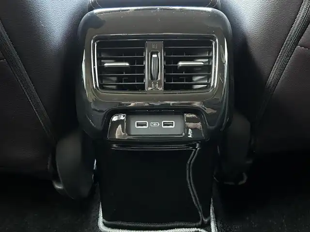 ホンダ ＺＲ－Ｖ ハイブリッド e:HEV Z 群馬県 2023(令5)年 2.6万km クリスタルブラックパール ホンダセンシング/・衝突軽減ブレーキ/・誤発進抑制機能/・後方誤発進抑制機能/・近距離衝突軽減ブレーキ/・歩行者事故低減ステアリング/・路外逸脱抑制機能/・渋滞追従機能付アダプティブクルーズコントロール/・車線維持支援システム/・トラフィックジャムアシスト/・先行車発進お知らせ機能/・標識認識機能/・オートハイビーム/・ブラインドスポットインフォメーション/・パーキングセンサーシステム/・後退出庫サポート/純正9インチナビ/（BT/CarPlay/AndroidAuto/）/フルセグTV/全方位カメラ/無限エアロ/BOSEサウンド/置くだけ充電/レザーシート/シートヒーター（D席/N席）/パワーシート/メモリーシート/ステアリングヒーター/ETC2.0/アルパインデジタルインナーミラー/前後ドラレコ/電動リアゲート/ステアリングスイッチ/オートホールド/パドルシフト/LEDヘッドライト