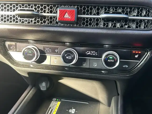 ホンダ ＺＲ－Ｖ ハイブリッド e:HEV Z 群馬県 2023(令5)年 2.6万km クリスタルブラックパール ホンダセンシング/・衝突軽減ブレーキ/・誤発進抑制機能/・後方誤発進抑制機能/・近距離衝突軽減ブレーキ/・歩行者事故低減ステアリング/・路外逸脱抑制機能/・渋滞追従機能付アダプティブクルーズコントロール/・車線維持支援システム/・トラフィックジャムアシスト/・先行車発進お知らせ機能/・標識認識機能/・オートハイビーム/・ブラインドスポットインフォメーション/・パーキングセンサーシステム/・後退出庫サポート/純正9インチナビ/（BT/CarPlay/AndroidAuto/）/フルセグTV/全方位カメラ/無限エアロ/BOSEサウンド/置くだけ充電/レザーシート/シートヒーター（D席/N席）/パワーシート/メモリーシート/ステアリングヒーター/ETC2.0/アルパインデジタルインナーミラー/前後ドラレコ/電動リアゲート/ステアリングスイッチ/オートホールド/パドルシフト/LEDヘッドライト