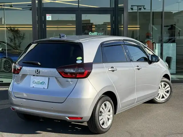 ホンダ フィット e:HEVベーシック 栃木県 2020(令2)年 4.8万km ルナシルバーM ホンダセンシング /レーンアシスト/レーダークルーズコントロール/純正ナビ/Bluetooth/バックカメラ/DVD再生/フルセグTV/前後ドラレコ/ETC/LEDヘッドライト/スマートキー×2