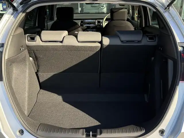 ホンダ フィット e:HEVベーシック 栃木県 2020(令2)年 4.8万km ルナシルバーM ホンダセンシング /レーンアシスト/レーダークルーズコントロール/純正ナビ/Bluetooth/バックカメラ/DVD再生/フルセグTV/前後ドラレコ/ETC/LEDヘッドライト/スマートキー×2