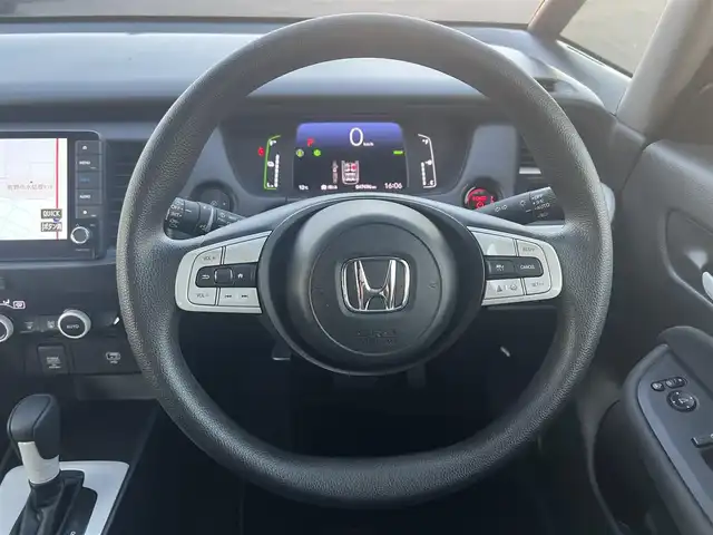 ホンダ フィット e:HEVベーシック 栃木県 2020(令2)年 4.8万km ルナシルバーM ホンダセンシング /レーンアシスト/レーダークルーズコントロール/純正ナビ/Bluetooth/バックカメラ/DVD再生/フルセグTV/前後ドラレコ/ETC/LEDヘッドライト/スマートキー×2