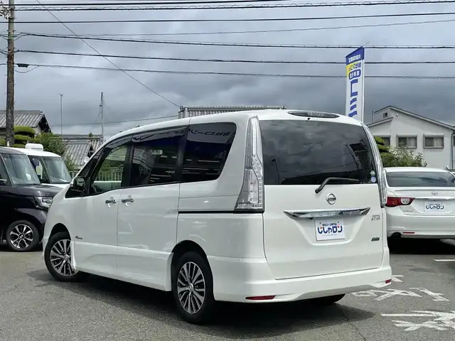 日産 セレナ