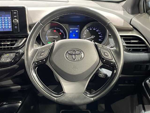 トヨタ Ｃ－ＨＲ G LEDエディション 愛知県 2018(平30)年 4.9万km ホワイトパールクリスタルシャイン ワンオーナー/純正ナビ(NSZT-W66T)/衝突軽減ブレーキ/レーダークルーズコントロール/シートヒーター/ドライブレコーダー/ＥＴＣ/ブラインドスポットモニター/クリアランスソナー/バックカメラ/レーンキープアシスト/純正フロアマット/オートハイビーム/ISOFIX