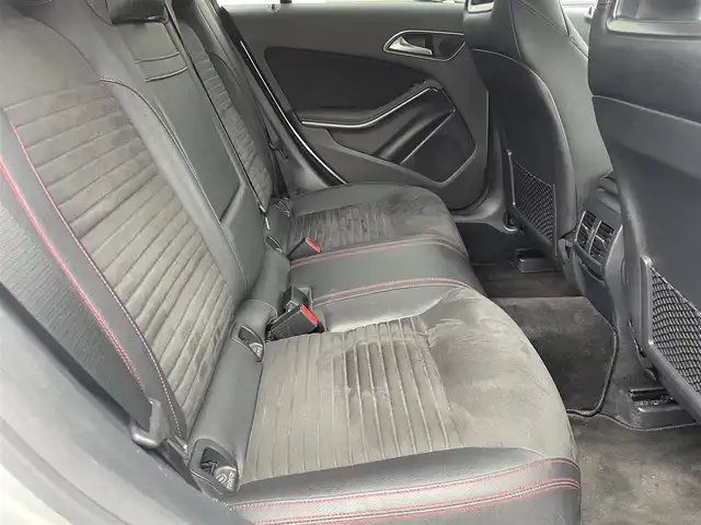 メルセデス・ベンツ ＣＬＡ１８０ Sブレイク AMG スタイル 東京都 2017(平29)年 3.9万km ポーラシルバー ワンオーナー/純正ナビ/（フルセグ/BT/CD/DVD/FM/AM）/アダプティブクルーズコントロール/レーンキープアシスト/ブラインドスポットアシスト/オートマチックハイビーム/パドルシフト/パワーバックドア/ハーフレザーシート/パワーシート（D）/シートヒーター（D/N）/プッシュスタート/バックカメラ/スマートキー/スペアキー/ドライブレコーダー/ETC2.0
