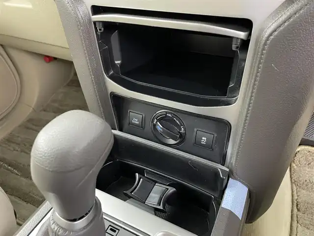 トヨタ ランドクルーザー プラド TX 埼玉県 2023(令5)年 1.1万km ホワイトパールクリスタルシャイン トヨタセーフティセンス/サンルーフ/デジタルインナーミラー/純正メモリナビ(型式：NSZT-Y68T)/CD/DVD/Bluetooth/フルセグ/バックカメラ/前後ドライブレコーダー/ビルトインETC2.0/純正１７インチAW/純正フロアマット/プッシュスタート/スマートキー/スペアキー/保証書・取説