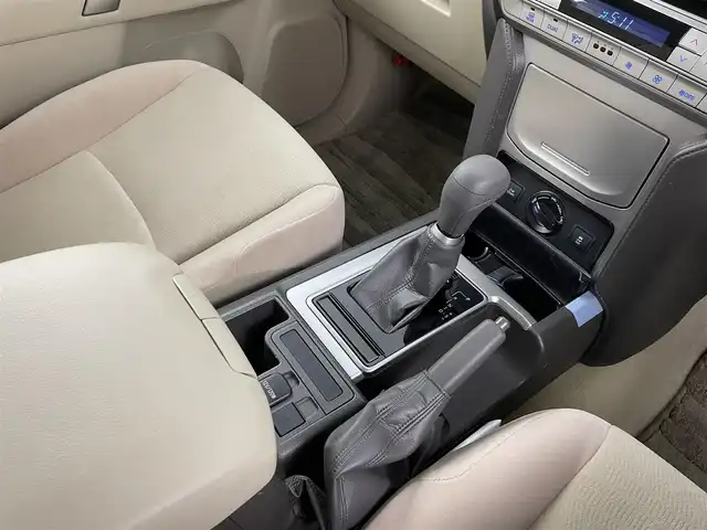 トヨタ ランドクルーザー プラド TX 埼玉県 2023(令5)年 1.1万km ホワイトパールクリスタルシャイン トヨタセーフティセンス/サンルーフ/デジタルインナーミラー/純正メモリナビ(型式：NSZT-Y68T)/CD/DVD/Bluetooth/フルセグ/バックカメラ/前後ドライブレコーダー/ビルトインETC2.0/純正１７インチAW/純正フロアマット/プッシュスタート/スマートキー/スペアキー/保証書・取説