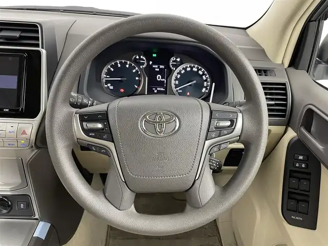 トヨタ ランドクルーザー プラド TX 埼玉県 2023(令5)年 1.1万km ホワイトパールクリスタルシャイン トヨタセーフティセンス/サンルーフ/デジタルインナーミラー/純正メモリナビ(型式：NSZT-Y68T)/CD/DVD/Bluetooth/フルセグ/バックカメラ/前後ドライブレコーダー/ビルトインETC2.0/純正１７インチAW/純正フロアマット/プッシュスタート/スマートキー/スペアキー/保証書・取説