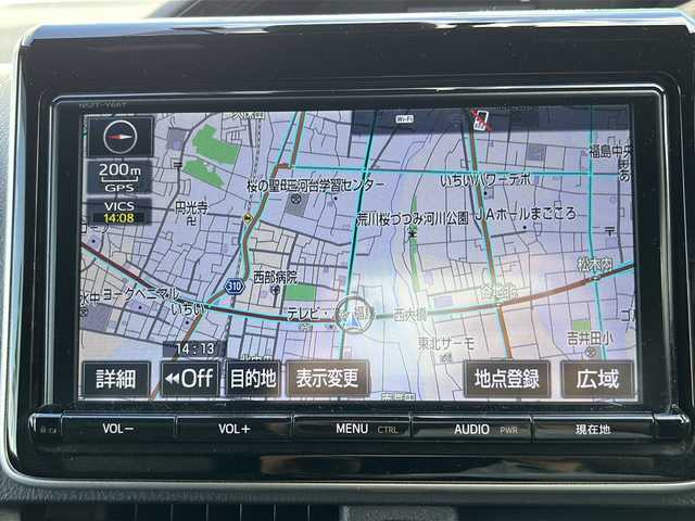 トヨタ ノア ハイブリッド 福島県 2017(平29)年 5.6万km ホワイトパールクリスタルシャイン ハーフレザーシート/純正ＨＤＤナビ＆フルセグＴＶ/（ＤＶＤ＆ＢＴ＆ＣＤ）/バックカメラ/純正フリップダウンモニター/衝突軽減ブレーキ/クルーズコントロール/レーンキープアシスト/ビルトインＥＴＣ/社外１７inアルミホイール/オートライト/ＬＥＤライト/オートハイビーム/フォグランプ/ウィンカーミラー/電動格納ミラー/スマートキー/プッシュスタート/Ｗ＋サイドエアバッグ/横滑り防止装置/ＡＢＳ/ドアバイザー/純正フロアマット