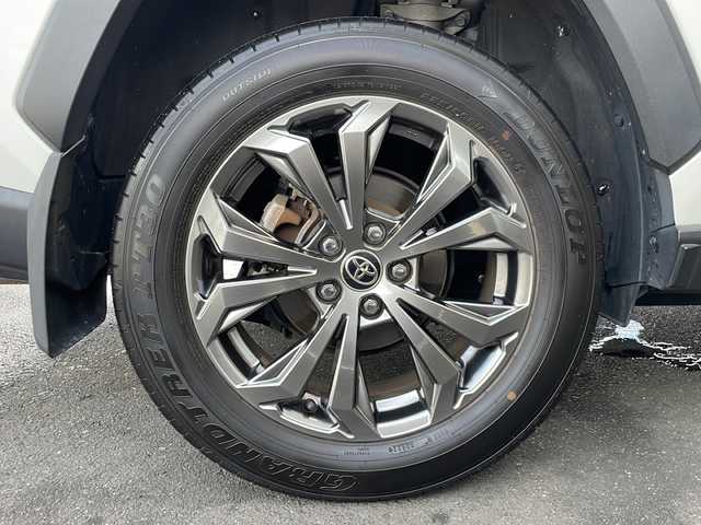 トヨタ ＲＡＶ４ G 京都府 2022(令4)年 2.6万km ホワイトパールクリスタルシャイン ワンオーナー/10.5インチ純正ディスプレイオーディオ/(コネクティッドナビ対応)/フルセグTV/FM/AM/Bluetooth/USB/パノラマムーンルーフ/ルーフレール/デジタルインナーミラー/前後ドラレコ/レーダー探知機/トヨタセーフティセンス/プリクラッシュセーフティ/レーントレーシングアシスト/レーダークルーズコントロール/オートマチックハイビーム/ロードサインアシスト/パーキングサポートブレーキ/ブラインドスポットモニター/パーキングサポートブレーキ/ドライブスタートコントロール/パノラミックビューモニター/緊急時操舵支援機能/低速時加速抑制機能/先行車発進告知機能/カーブ速度抑制機能/オートホールド/シートヒーター/シートベンチレーション/ステアリングヒーター/シートメモリー/オートドアミラー/ステアリングスイッチ/ウィンカーミラー/スペアタイヤ/取扱説明書/保証書/点検記録簿