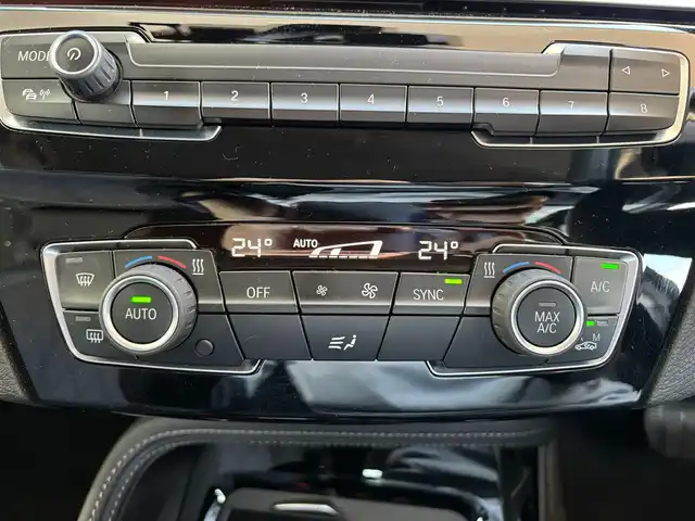 ＢＭＷ Ｘ１ xDrive 18d xライン EDジョイ+ 愛知県 2021(令3)年 4.3万km アルピンホワイトⅢ ワンオーナー/メモリナビ(BT/USB/AM/FM)/バックカメラ/クリアランスソナー/レーダークルーズコントロール/ABS/横滑り防止装置/レーンキープアシスト/盗難防止装置/衝突被害軽減システム/オートライト/電動格納式ミラー/電動リアゲート/パワーシート/純正アルミホイール/保証書/取扱説明書/スマートキー/スペアキー