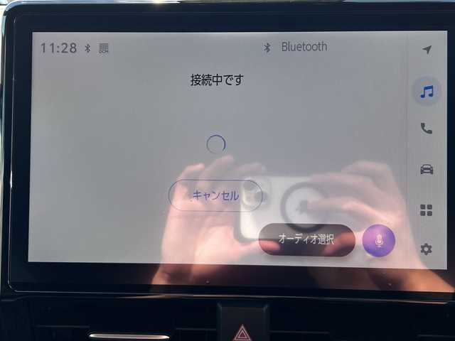 トヨタ ヴォクシー ハイブリッド S－Z 石川県 2022(令4)年 2.2万km アティチュードブラックマイカ SDナビ/Bluetooth/全方位カメラ/フルセグTV/ETC/ドライブレコーダー/シートヒーター/両側パワースライドドア/LEDヘッドライト/レーダークルーズコントロール/スマートキー/デジタルインナーミラー