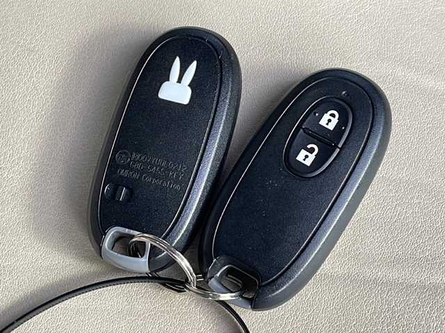 スズキ ラパン G 長野県 2010(平22)年 5.2万km アロマティックアクアメタリック 純正メモリナビ/ETC/プッシュスタート/シートカバー/純正フロアマット/取説/スペアキー