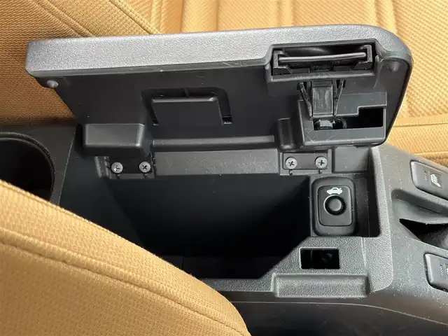 ダイハツ コペン セロ 奈良県 2018(平30)年 4.5万km 緑 社外ナビ/（NSCP-W64）/フルセグテレビ/bluetooth/CD/DVD/ETC/ウッド調シフトノブ/プッシュスターター/アイドリングストップ/横滑り防止