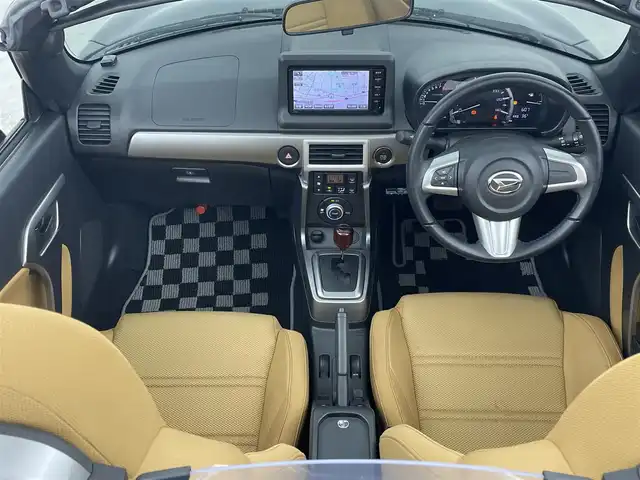 ダイハツ コペン セロ 福岡県 2018(平30)年 4.5万km 緑 社外ナビ（Ｂｌｕｅｔｏｏｔｈ，ＴＶ）　/ＥＴＣ　/ＭＴモード付き　/シートヒーター　/プッシュスタート　/横滑り防止装置　/アイドリングストップ　/ステアリングリモコン　/電動格納式ドアミラー　/純正フロアマット　/純正１６インチＡＷ　/LED ヘッドライト　