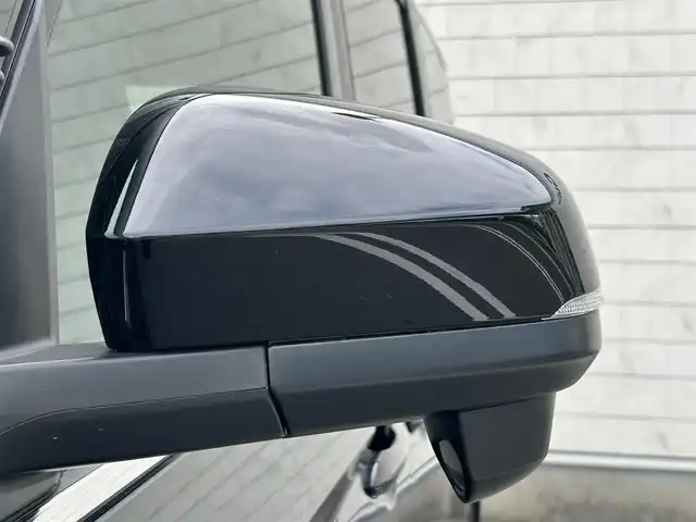 トヨタ ノア ハイブリッド S－Z 福岡県 2025(令7)年 0.1万km未満 アティチュードブラックマイカ 登録済未使用車快適利便パッケージHi純正10型メモリナビ(フルセグTV/CD/DVD/BT)バックモニタートヨタセーフティーコーナーセンサー両側パワスラレーダークルコンユニバーサルステップETC2.0シートヒーターハンドルヒーターブレーキホールドHDMIUSBポート1500W純正LEDヘッドライト純正17インチアルミホイールプッシュスタートスマートキー