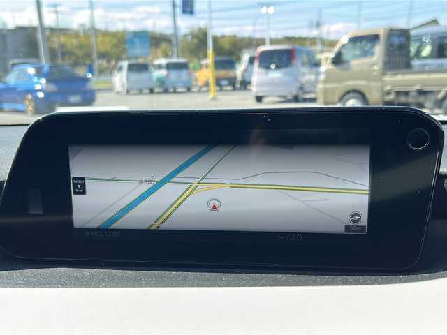 マツダ マツダ３セダン 20S 100周年特別記念車 山形県 2021(令3)年 0.9万km スノーフレイクホワイトパールマイカ ワンオーナー/4WD/BSM/レーダークルーズコントロール/レーンキープアシスト/BOSEサウンドシステム/前後コーナーセンサー/純正ナビ/（Bluetooth/CD/DVD/フルセグ)/全方位カメラ/LEDオートライト/オートマチックハイビーム/レザーシート/DN席シートヒーター/D席パワーシート/シートメモリ/前後純正ドライブレコーダー/ステアリングスイッチ/ステアリングヒーター/電動パーキングブレーキ/オートブレーキホールド/ETC/純正AW/純正フロアマット/電動格納ウィンカーミラー/スマートキー×2　/エンジンスターター/ドアバイザー