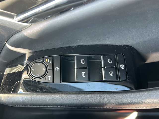 マツダ マツダ３セダン 20S 100周年特別記念車 山形県 2021(令3)年 0.9万km スノーフレイクホワイトパールマイカ ワンオーナー/4WD/BSM/レーダークルーズコントロール/レーンキープアシスト/BOSEサウンドシステム/前後コーナーセンサー/純正ナビ/（Bluetooth/CD/DVD/フルセグ)/全方位カメラ/LEDオートライト/オートマチックハイビーム/レザーシート/DN席シートヒーター/D席パワーシート/シートメモリ/前後純正ドライブレコーダー/ステアリングスイッチ/ステアリングヒーター/電動パーキングブレーキ/オートブレーキホールド/ETC/純正AW/純正フロアマット/電動格納ウィンカーミラー/スマートキー×2　/エンジンスターター/ドアバイザー